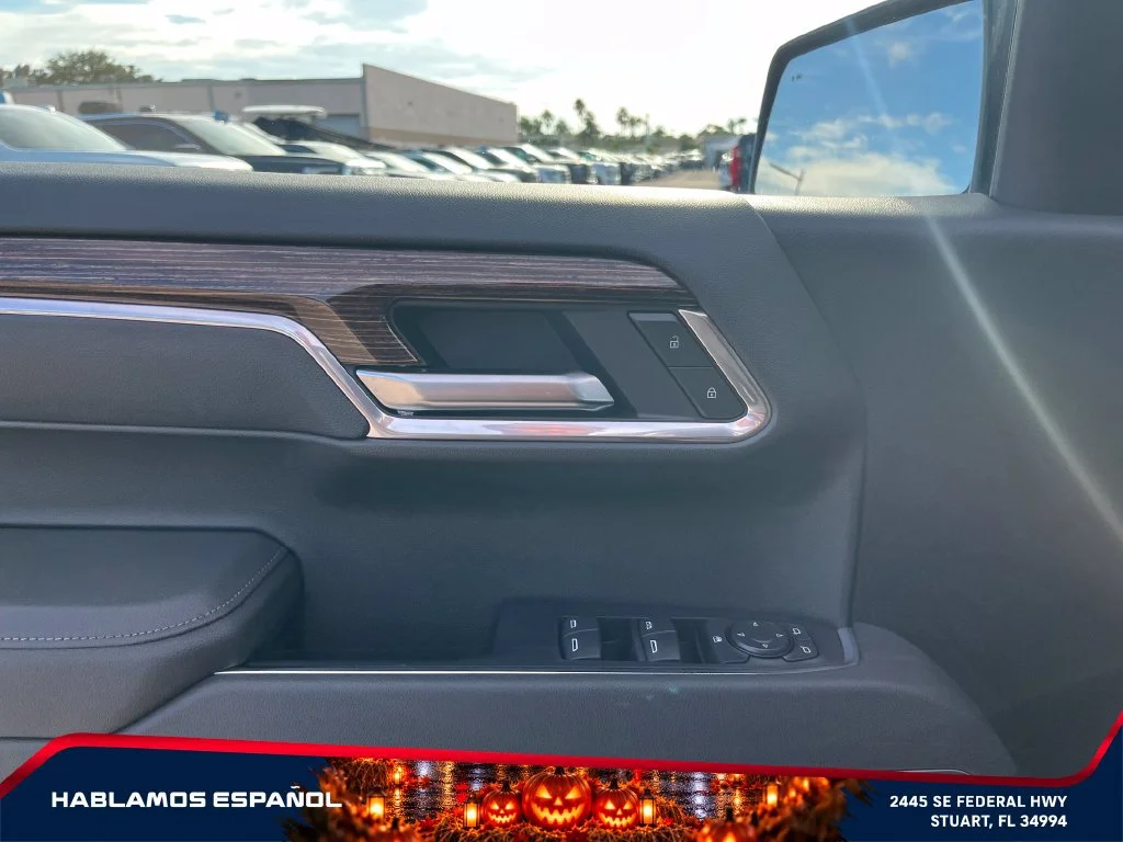 New 2026 Sterling Metallic GMC Elevation image 22