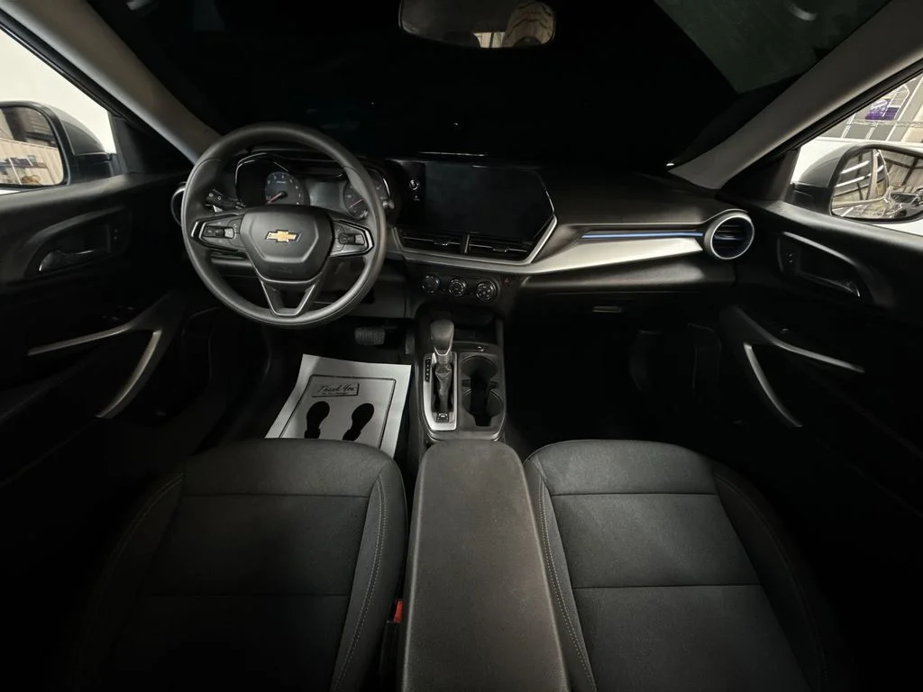 Used 2025 Sterling Gray Metallic Chevrolet LS image 18