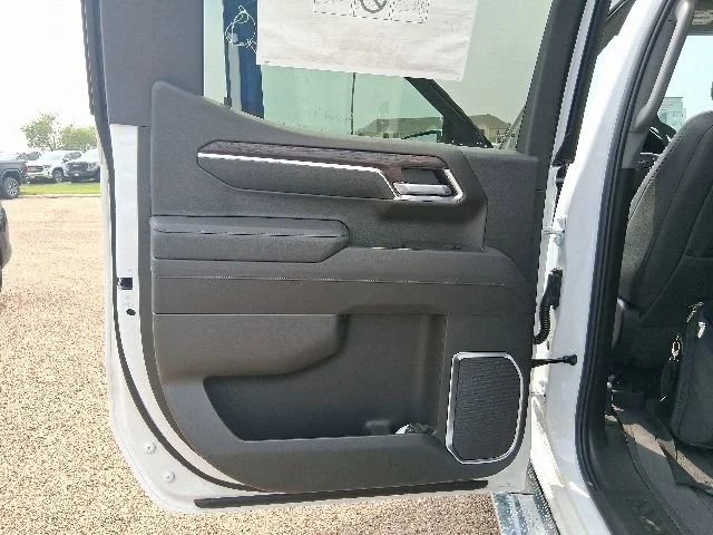 2026 GMC Sierra 1500 SLT - Photo 14