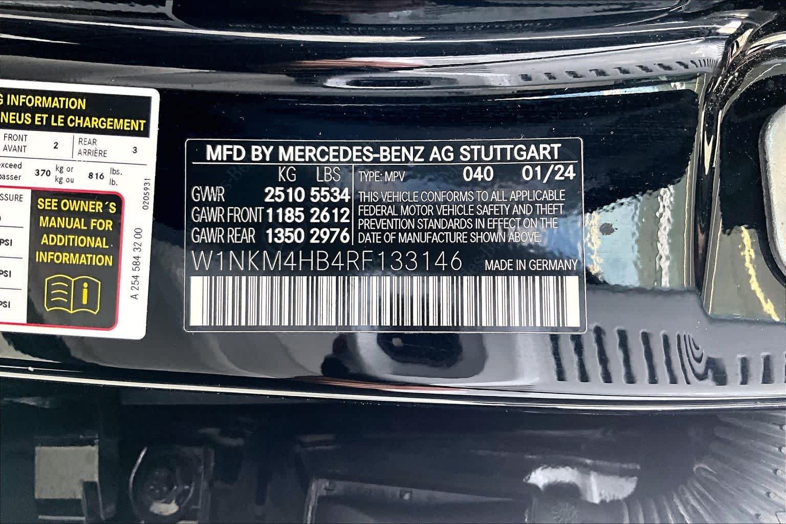 Used 2024 Black Mercedes-Benz GLC 300 image 29