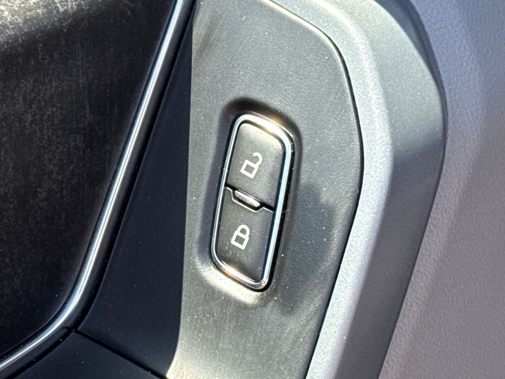 Used 2022 White Ford XLT image 20