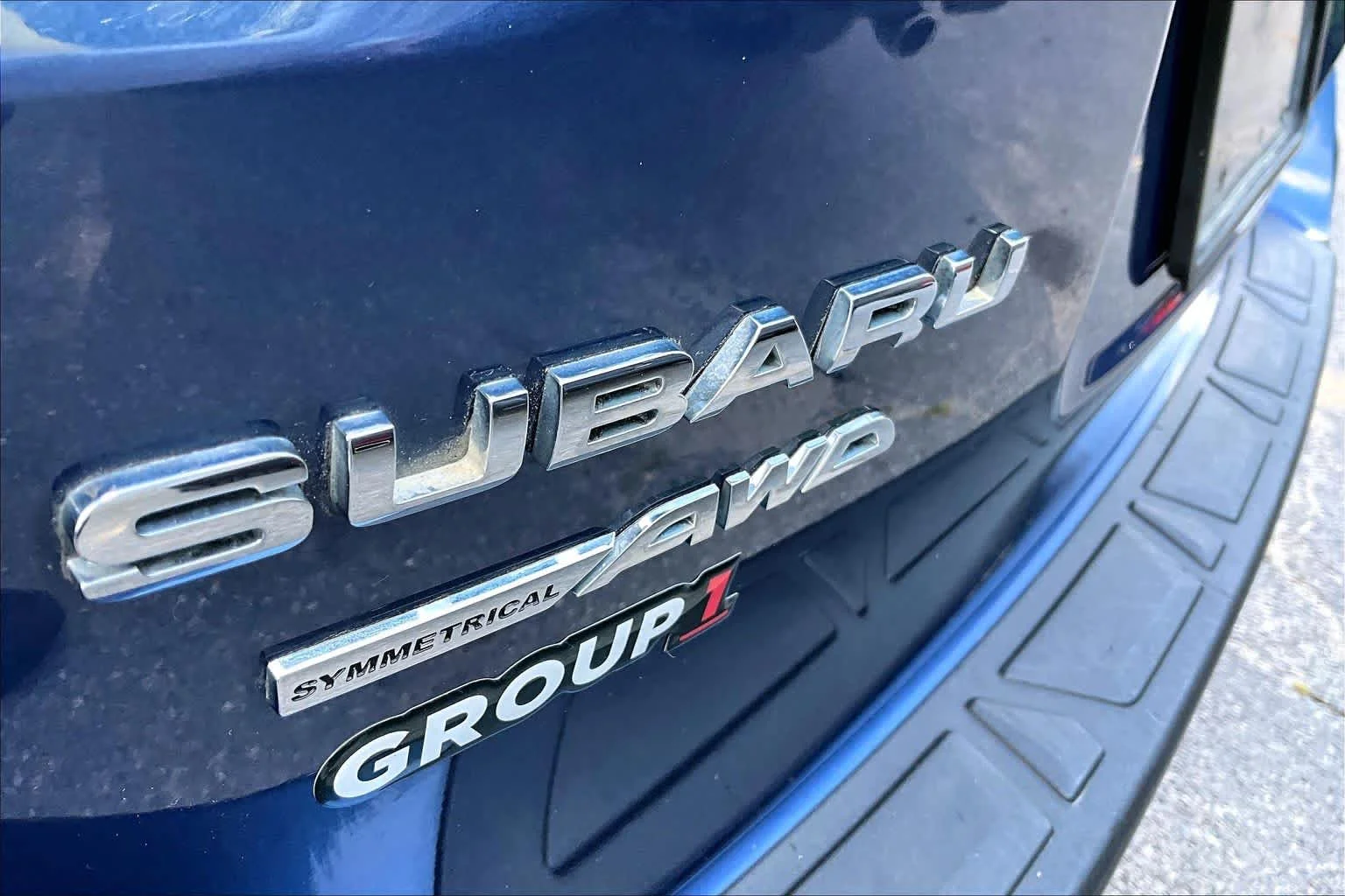 Used 2020 Abyss Blue Pearl Subaru Premium image 10