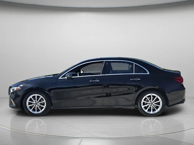 Used 2021 Black Mercedes-Benz A 220 image 3