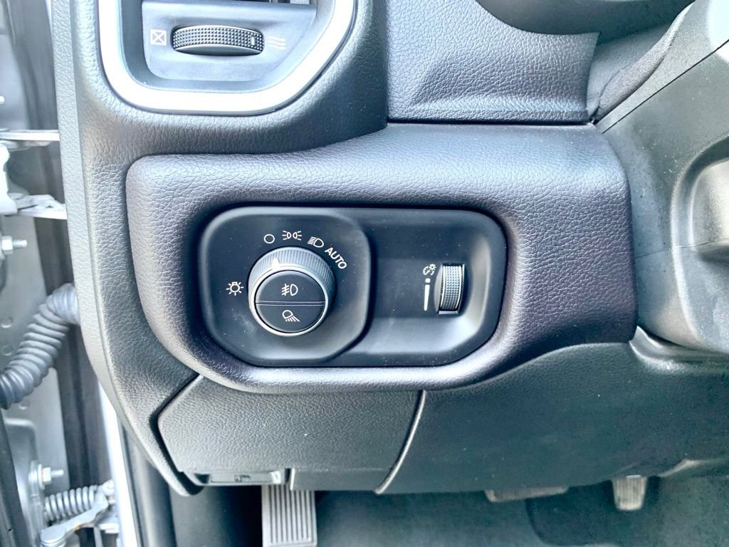 Used 2023 Silver Ram Big Horn image 30