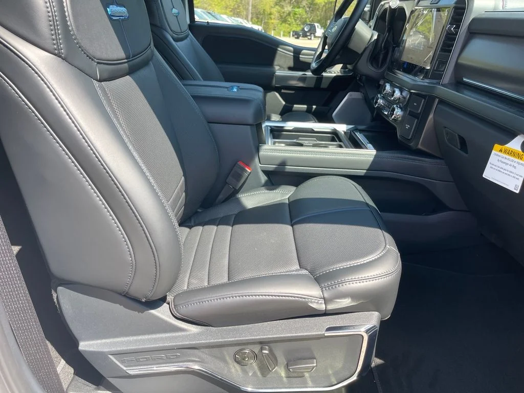 New 2026 Star White Metallic Tri-Coat Ford F-250® Platinum® image 14