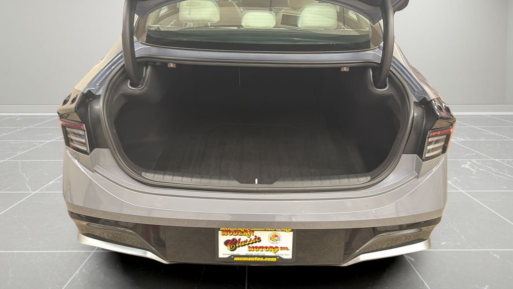 Used 2024 Blue Hyundai SEL image 22