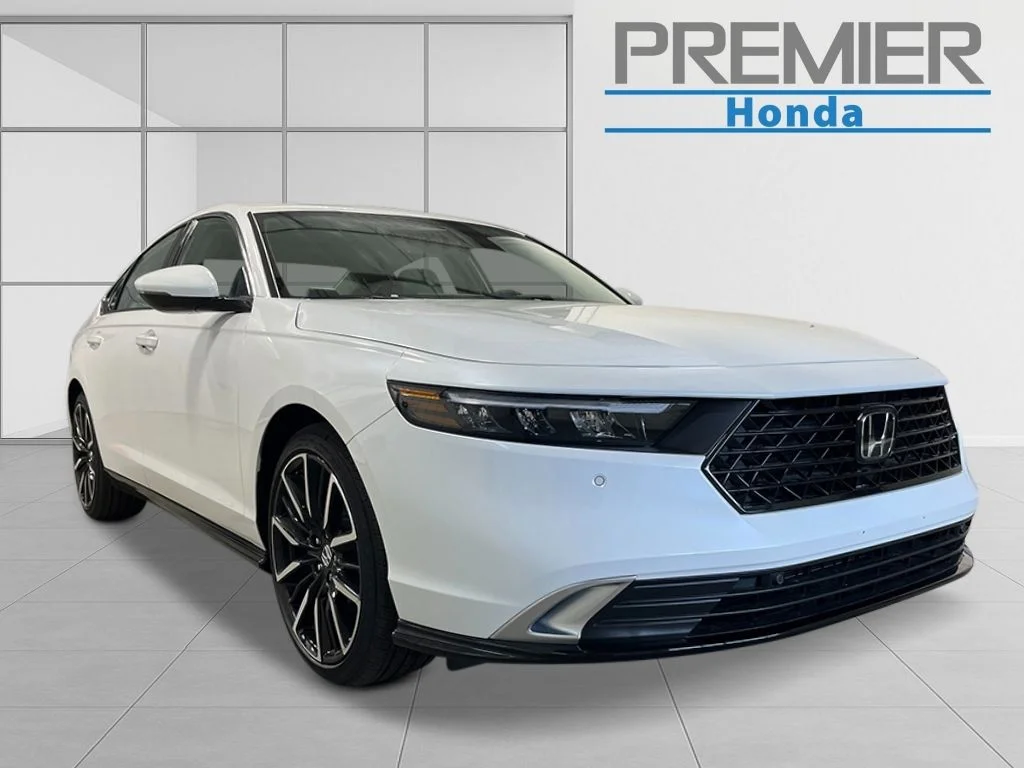 New 2026 Platinum White Pearl Honda Touring Hybrid image 9