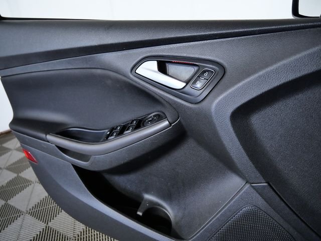 Used 2017 Blue Ford SEL image 27