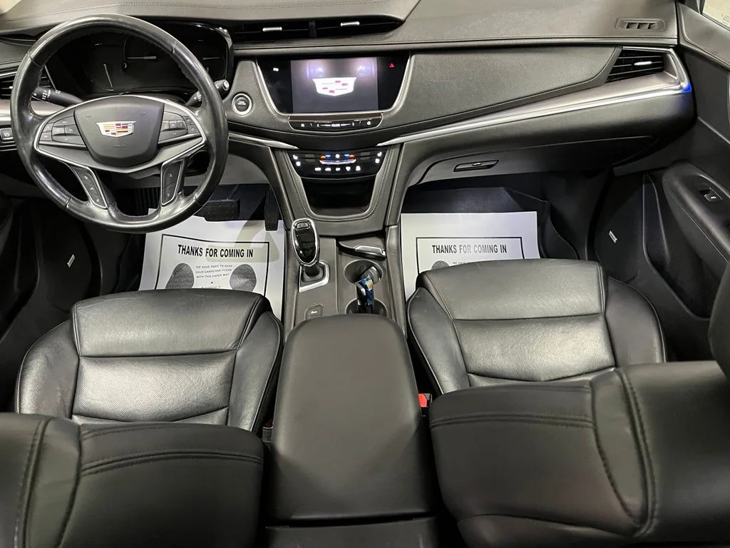 Used 2019 Silver Cadillac Premium Luxury image 22