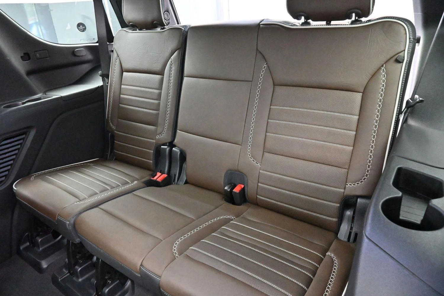 Used 2025 Volcanic Red Tintcoat GMC Denali Ultimate image 37