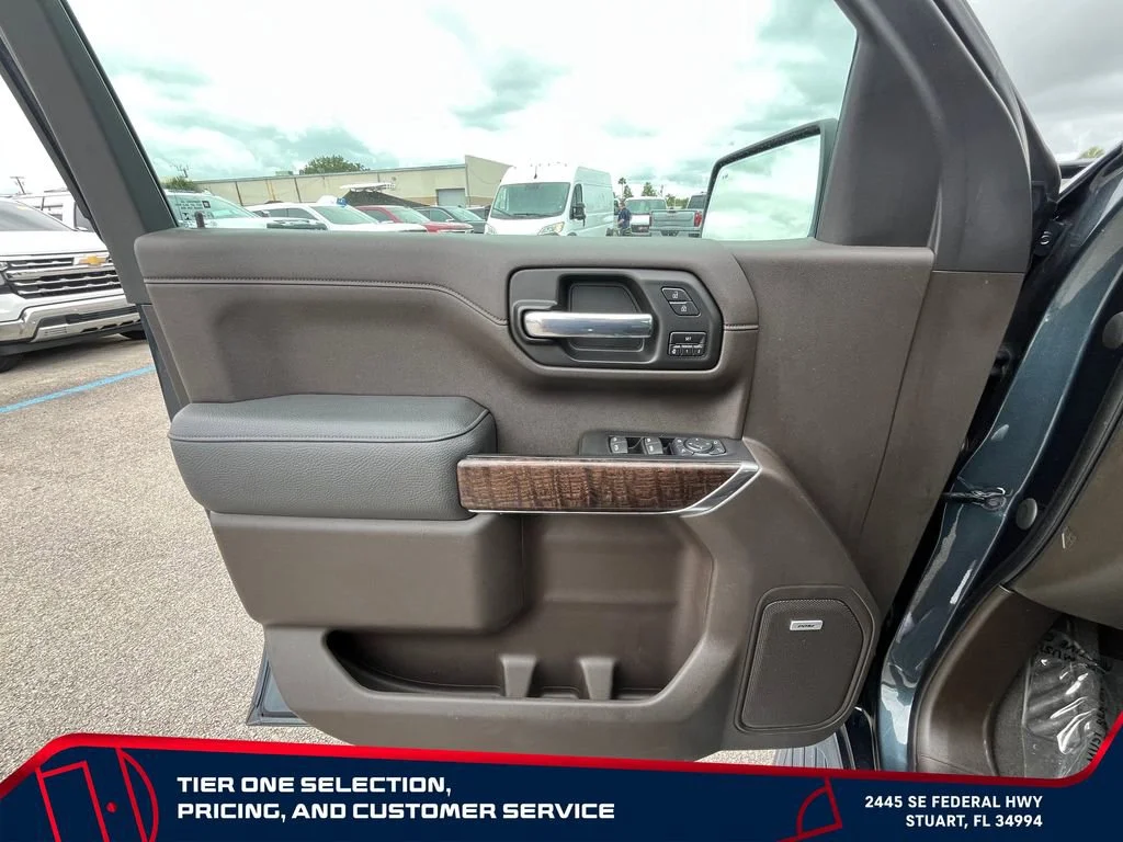 Used 2020 DARK SKY METALLIC GMC Denali image 23
