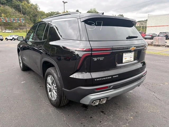 New 2027 Mosaic Black Metallic Chevrolet LT image 5