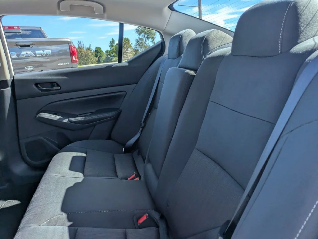Used 2025 White Nissan 2.5 SV image 13