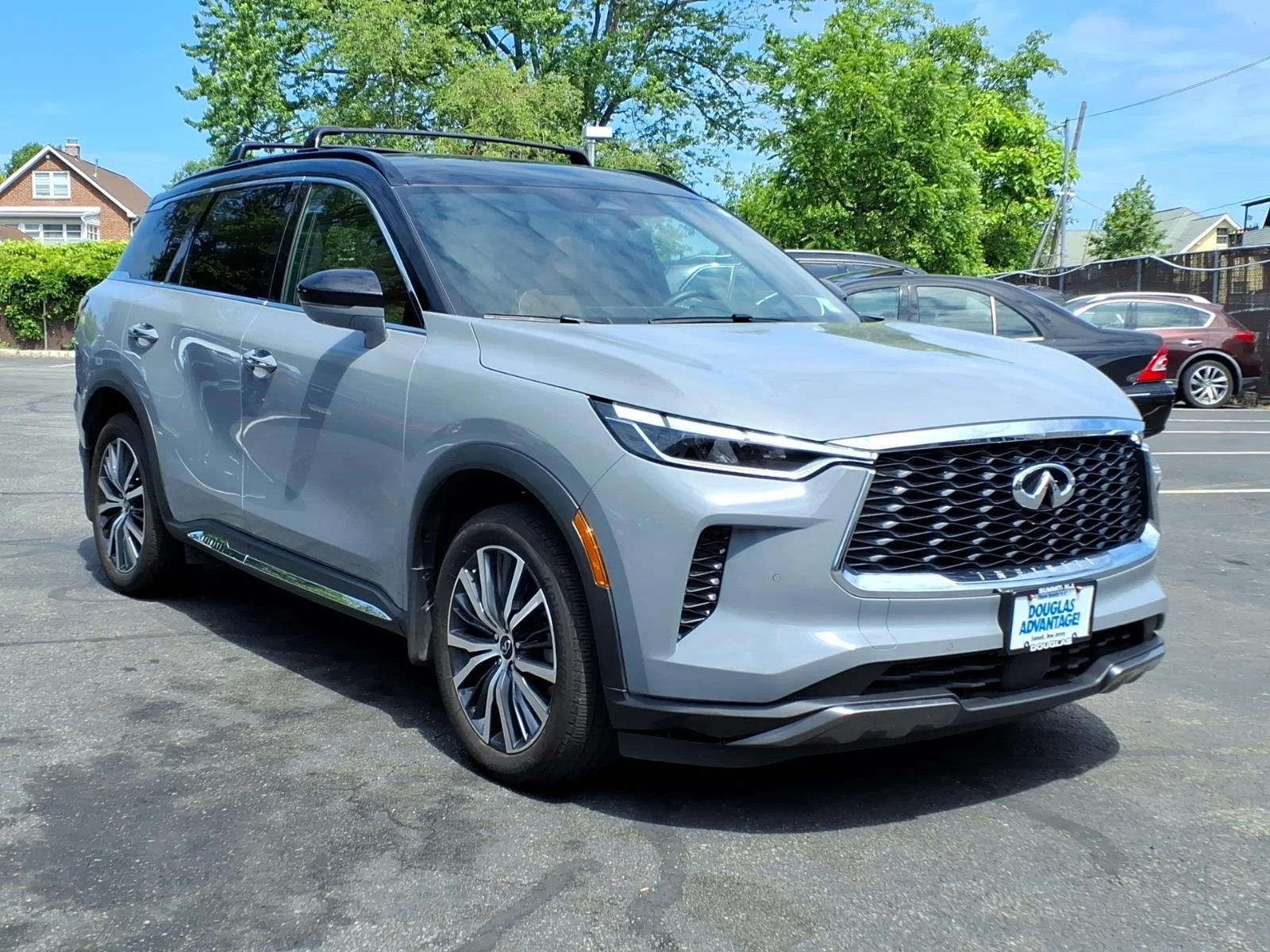Certified Used 2025 Gray INFINITI Autograph image 4