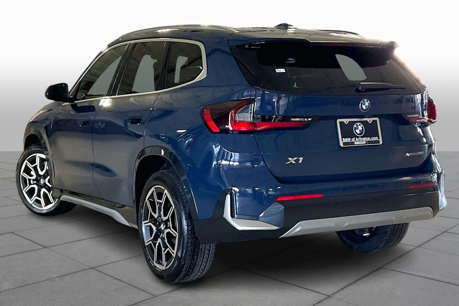 New 2026 Night Dusk Blue Metallic BMW xDrive28i image 12