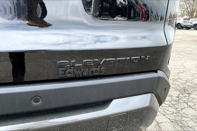New 2026 Ebony Twilight Metallic GMC Elevation image 9