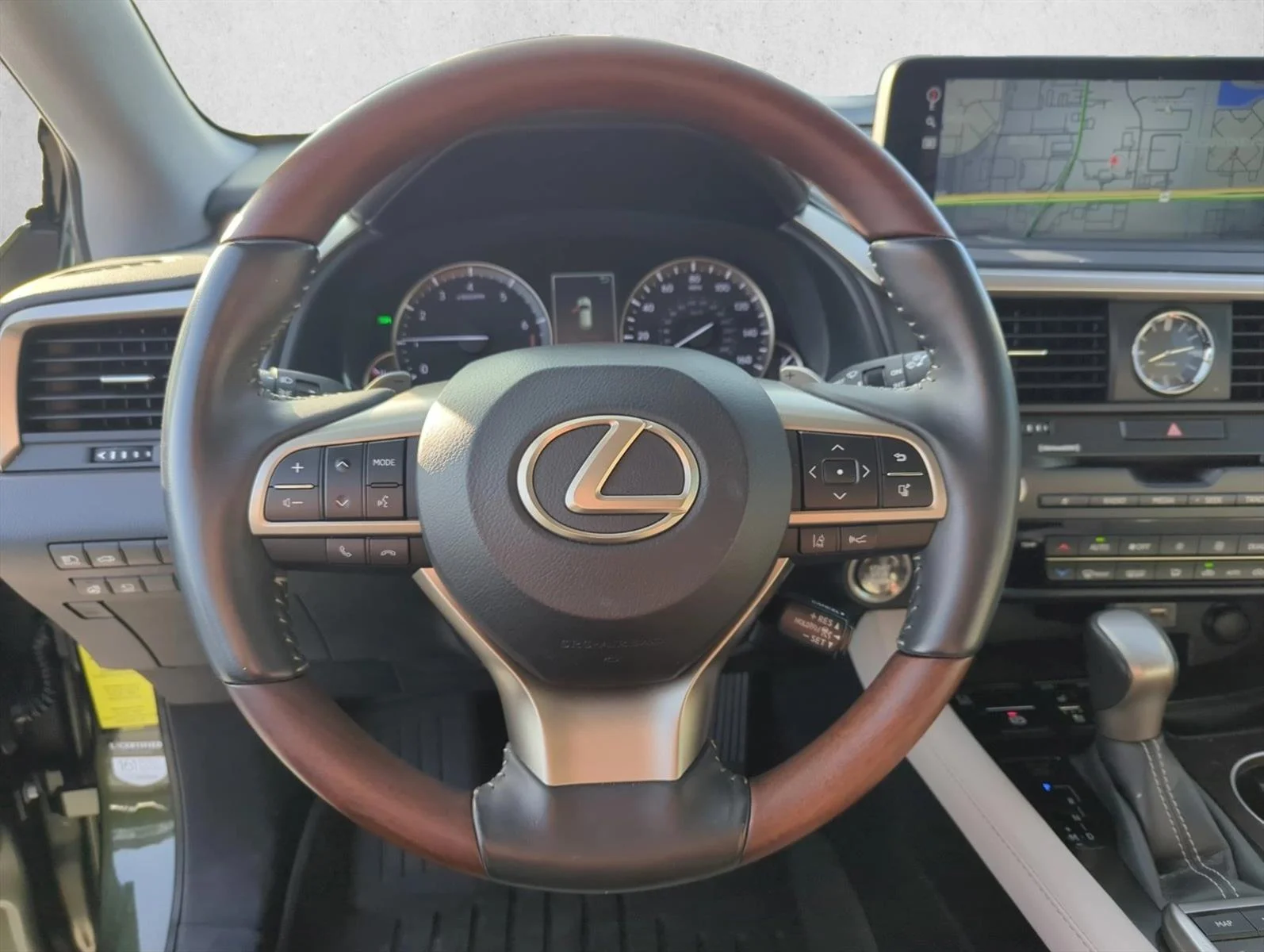 Used 2022 Nori Green Pearl Lexus RX 350 image 13