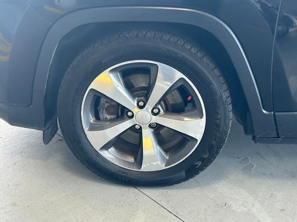 Used 2020 Black Jeep Limited image 26