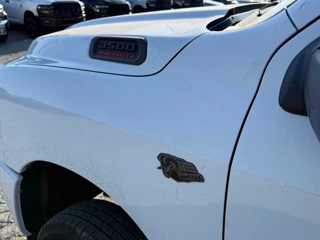 New 2027 Bright White Clear-Coat Exterior Paint RAM Big Horn image 11