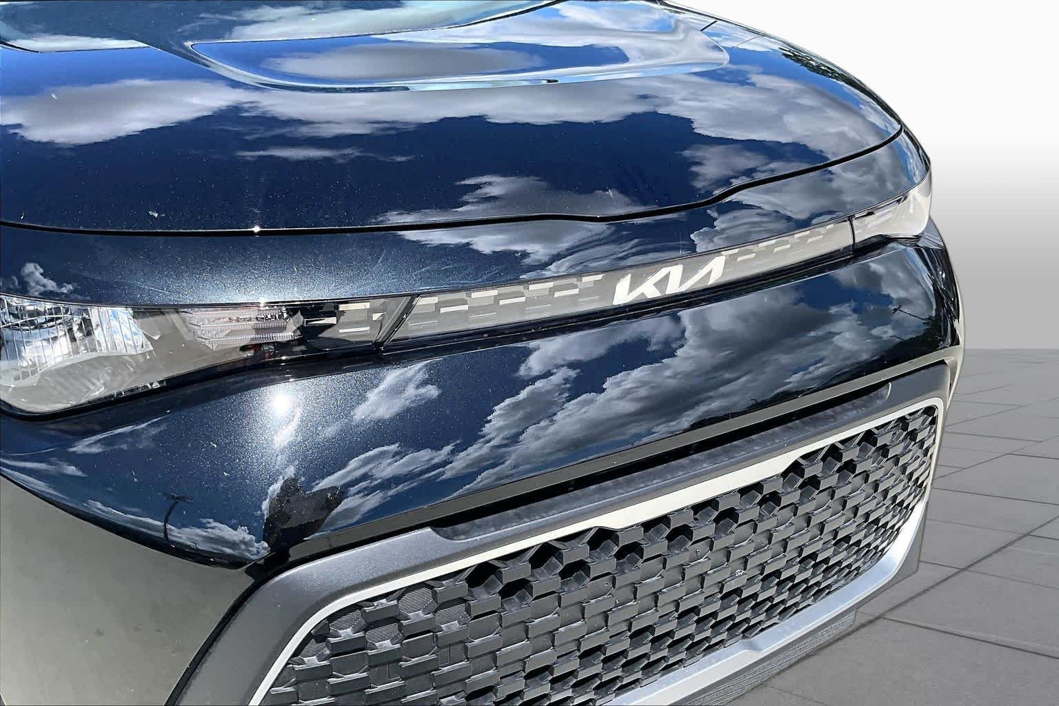 Certified Used 2025 Fusion Black Kia LX image 28