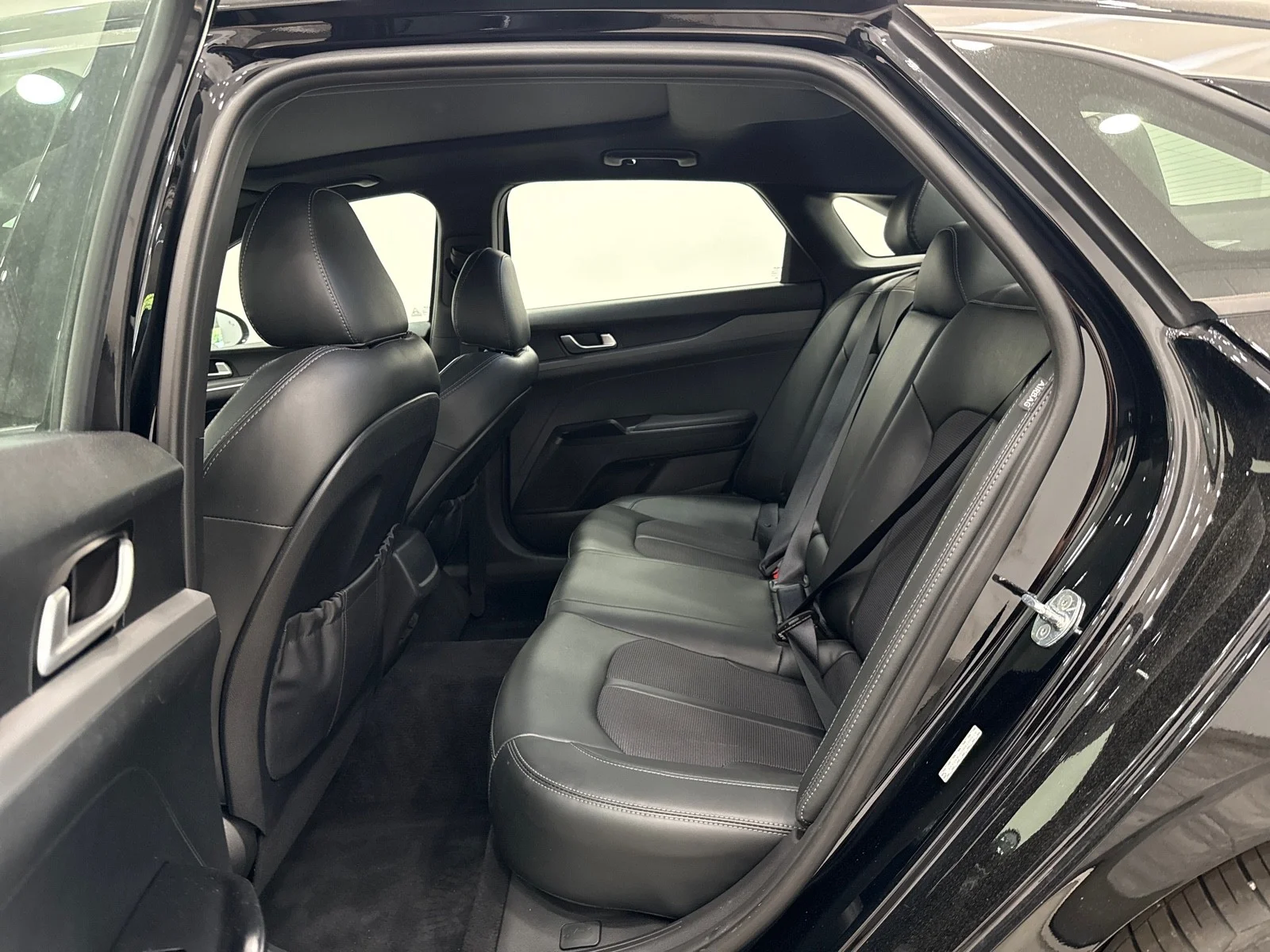 Used 2022 Ebony Black Kia GT-Line AWD image 39