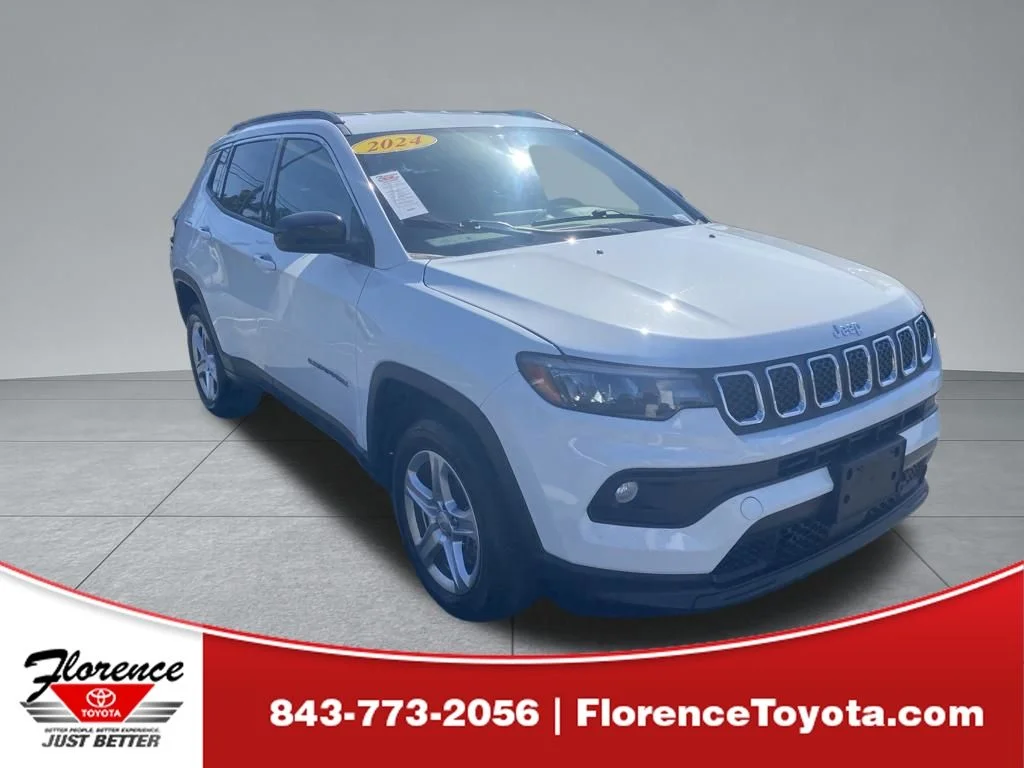 Used 2024 White Jeep Latitude image 1