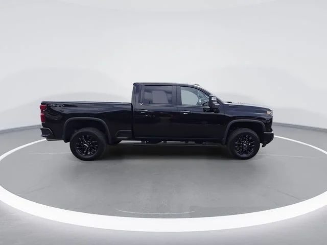 Used 2026 Black Chevrolet Custom image 9