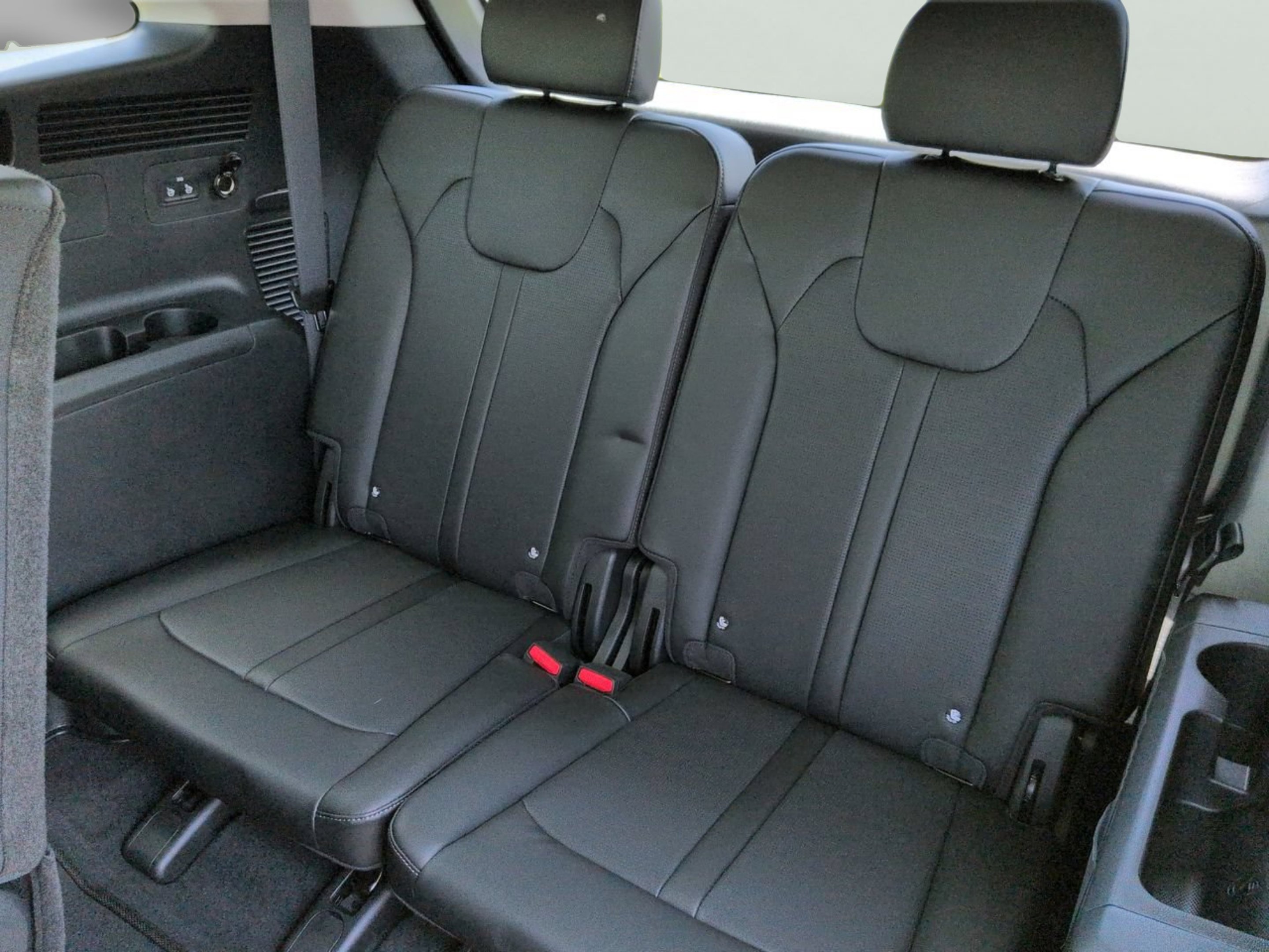 New 2026 Ivory Silver Kia S image 48