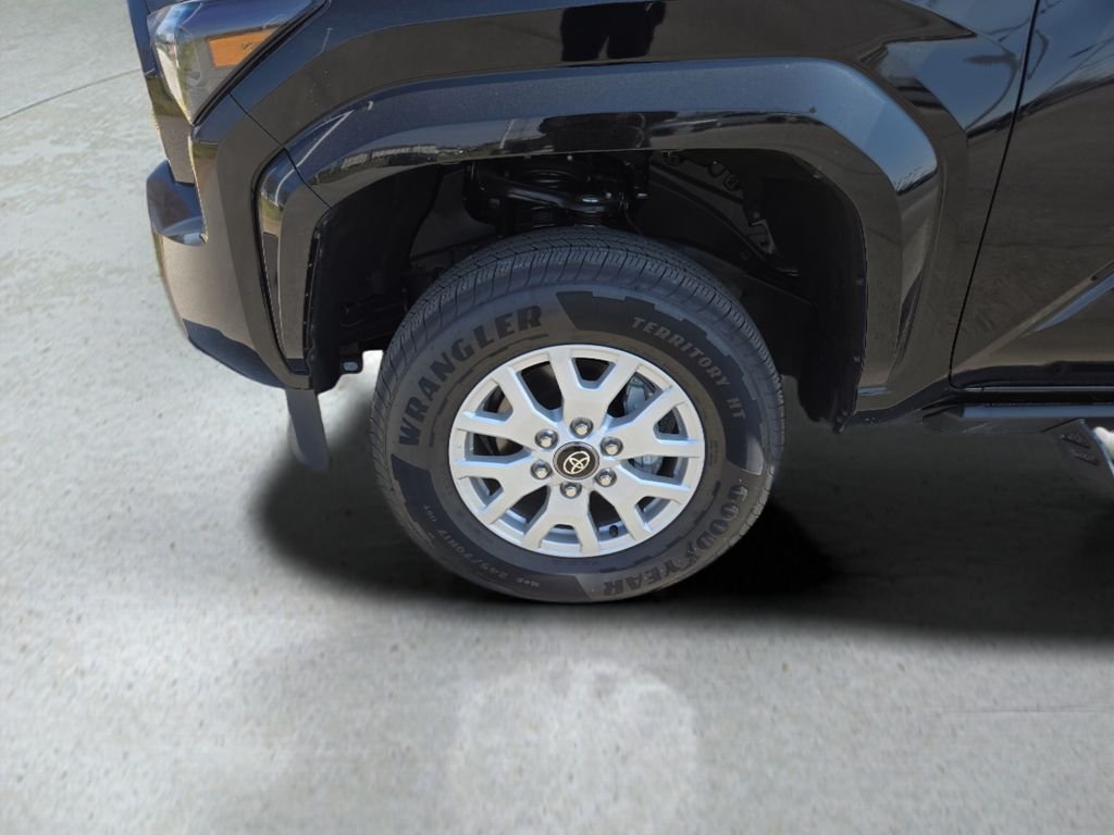 2025 Toyota Tacoma SR5 - Photo 26