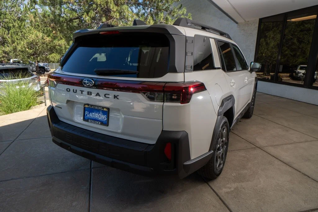 New 2026 CRYSTAL WHITE PEARL Subaru Premium image 6