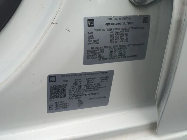 Used 2023 White Chevrolet Custom image 26