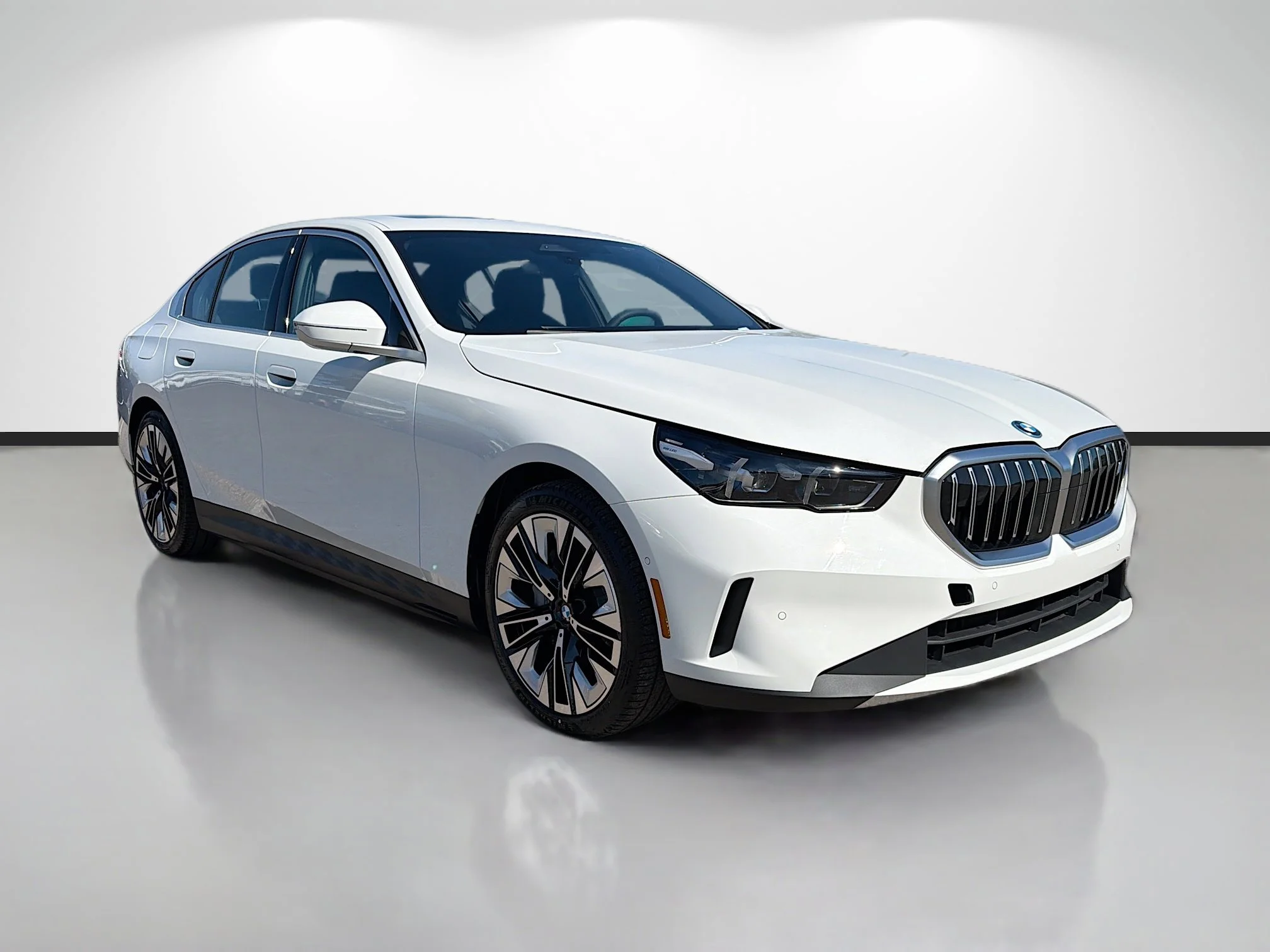 2026 BMW i5 eDrive40 Sedan's photo