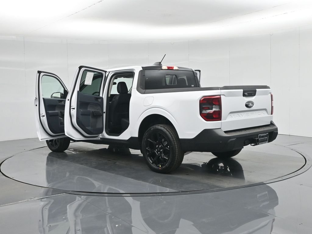 New 2026 Oxford White Ford Lariat image 32