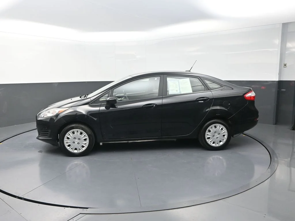 Used 2019 Black Ford S image 6