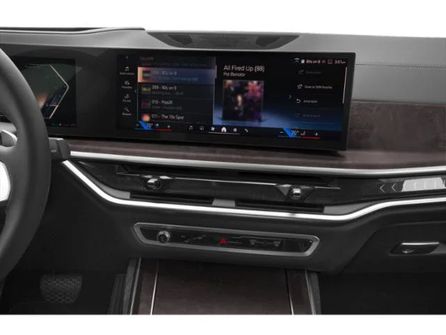 Used 2026 Skyscraper Grey Metallic BMW xDrive40i image 12