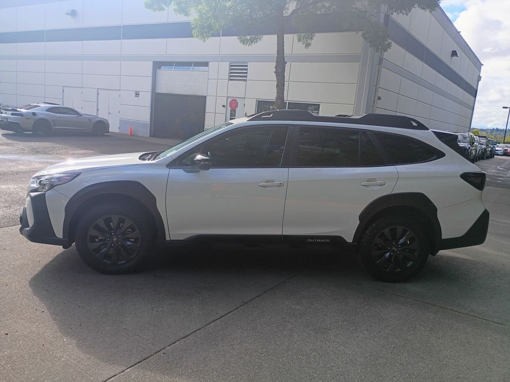 Used 2025 Crystal White Pearl Subaru Onyx Edition XT image 7