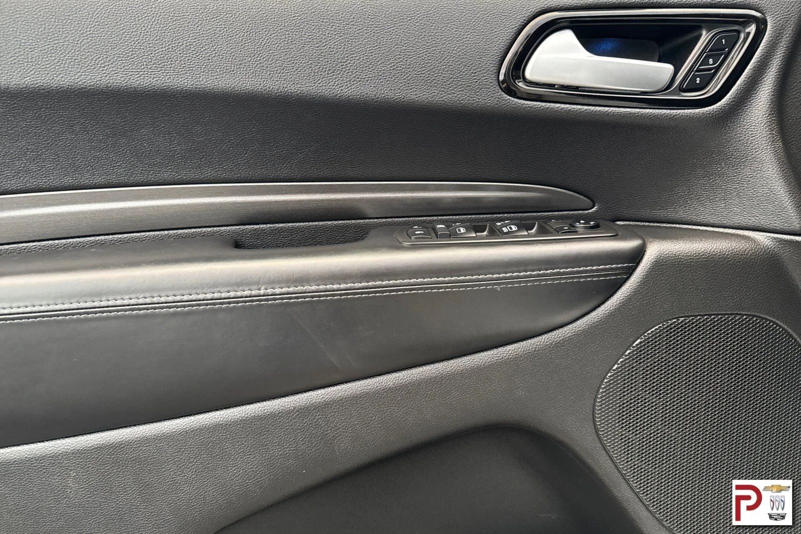 Used 2021 White/off-white Dodge Citadel image 11
