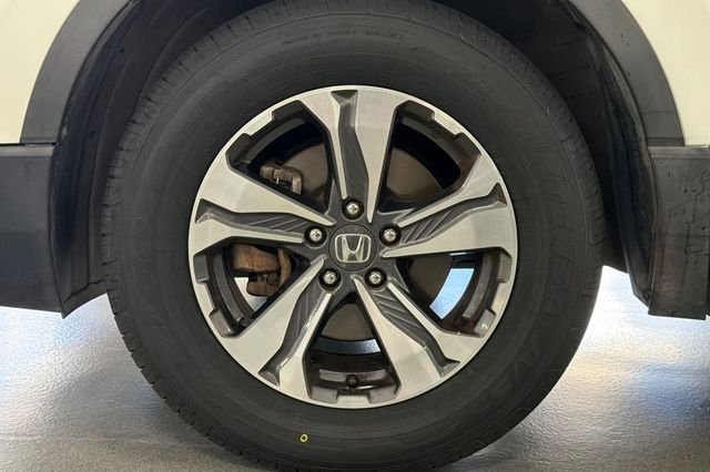 Used 2018 White Diamond Pearl Honda LX image 35