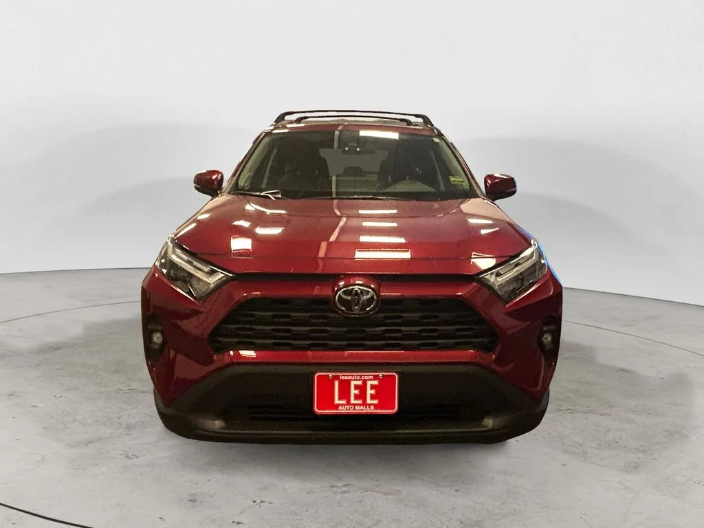 Used 2023 Pearl Toyota XLE Premium image 8