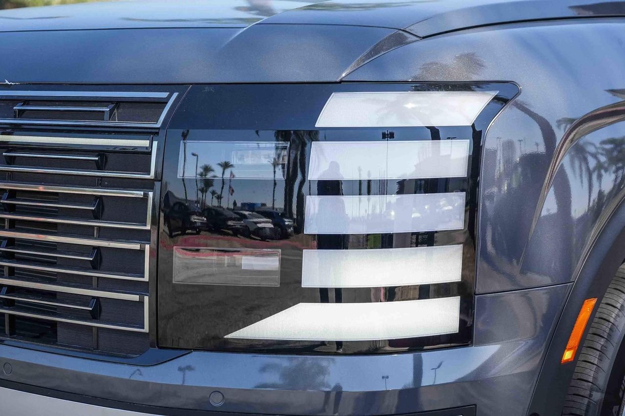 New 2026 Gray Hyundai SEL Premium image 5