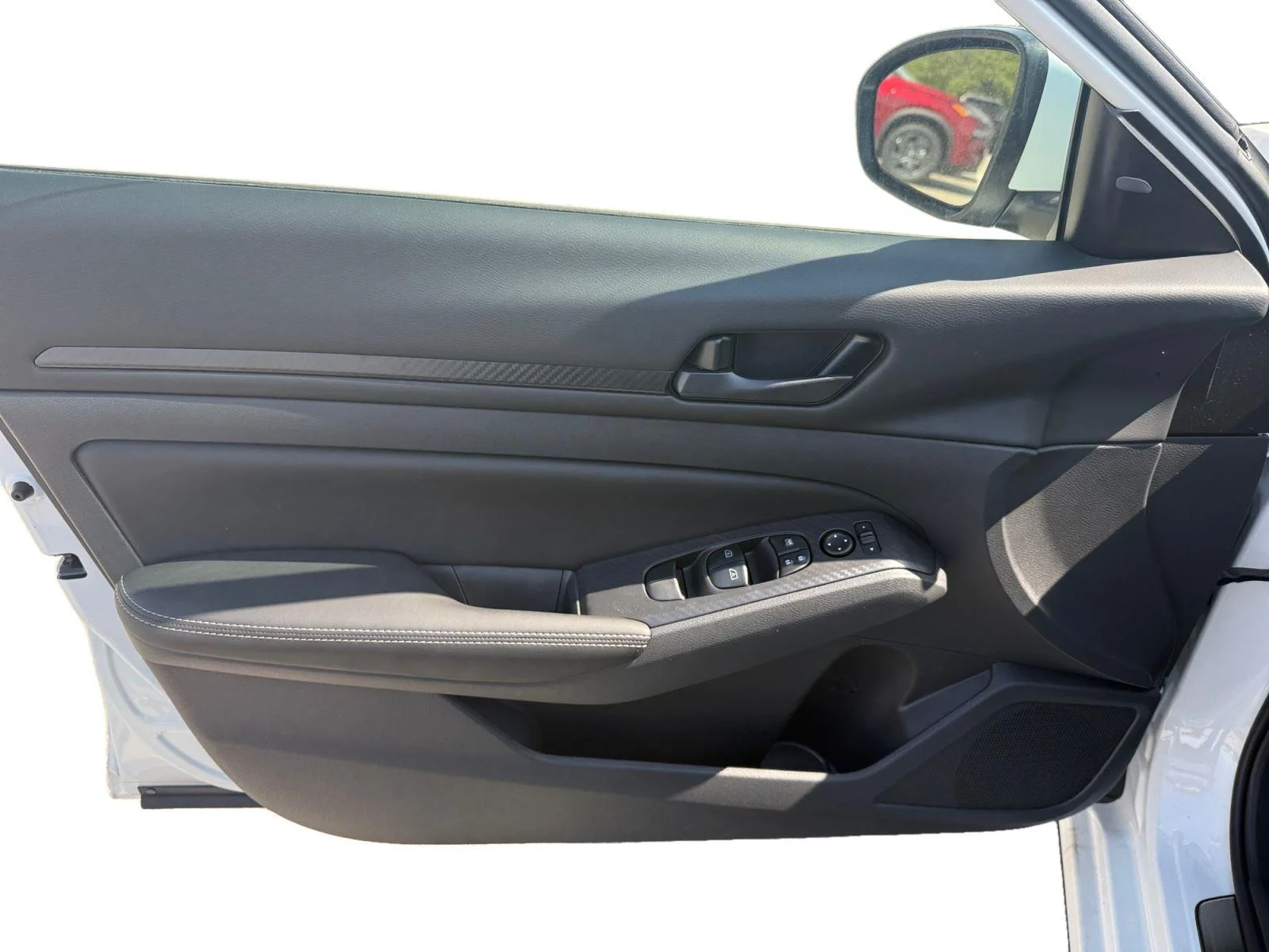 New 2026 Pearl White Tricoat Nissan SV image 9