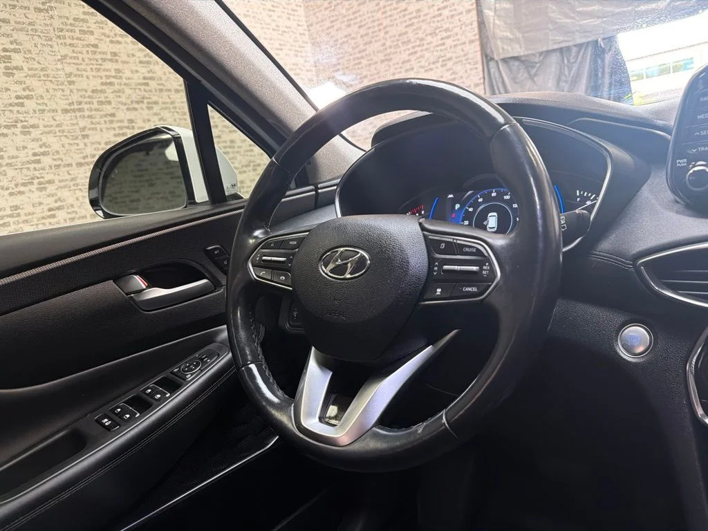 Used 2020 Quartz White Hyundai Limited image 18