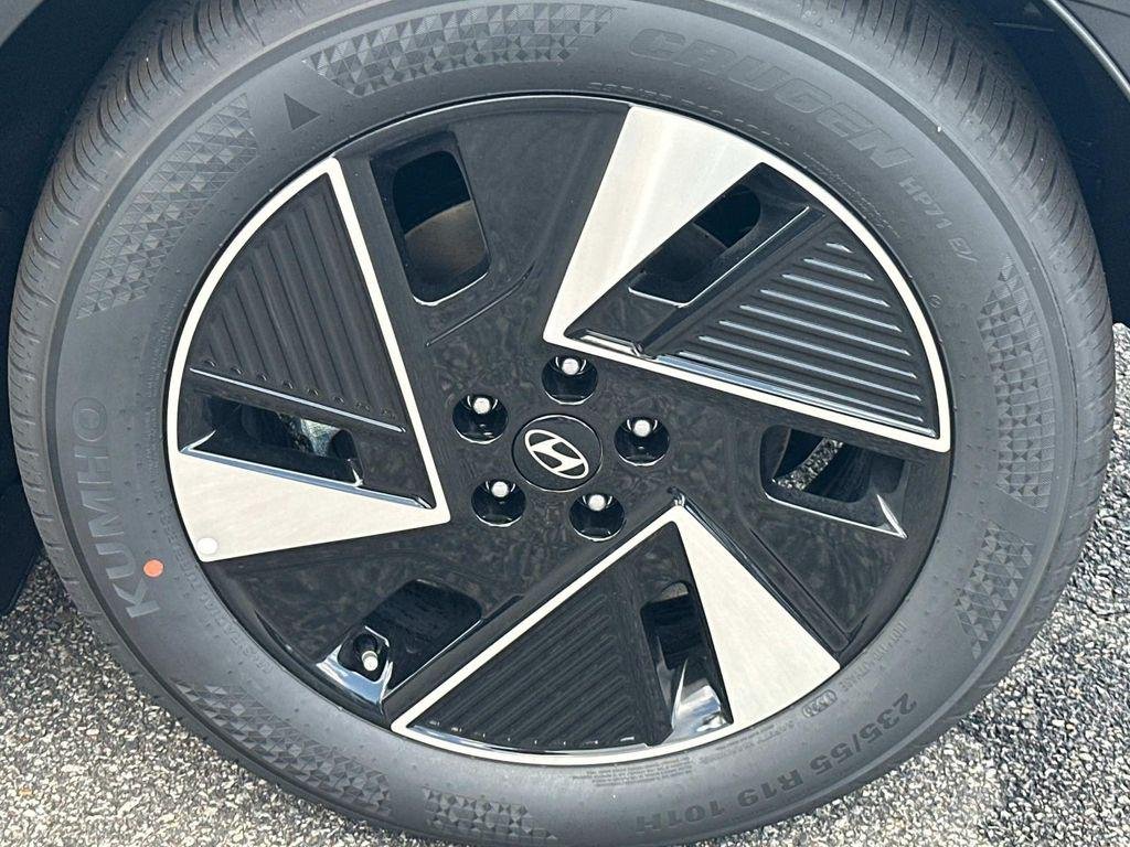 2025 Hyundai IONIQ 5 SEL - Photo 11