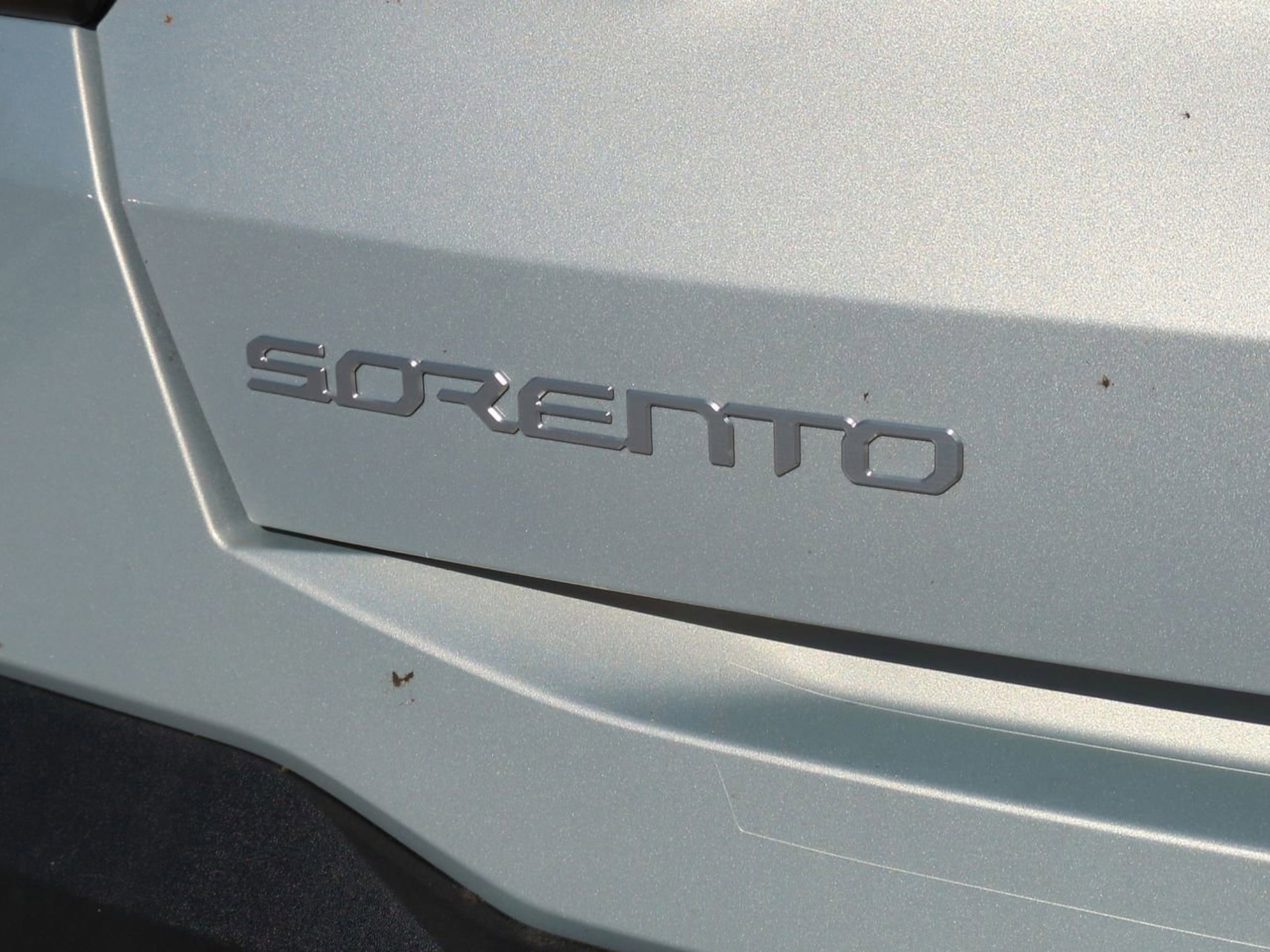 New 2026 Ivory Silver Kia S image 33