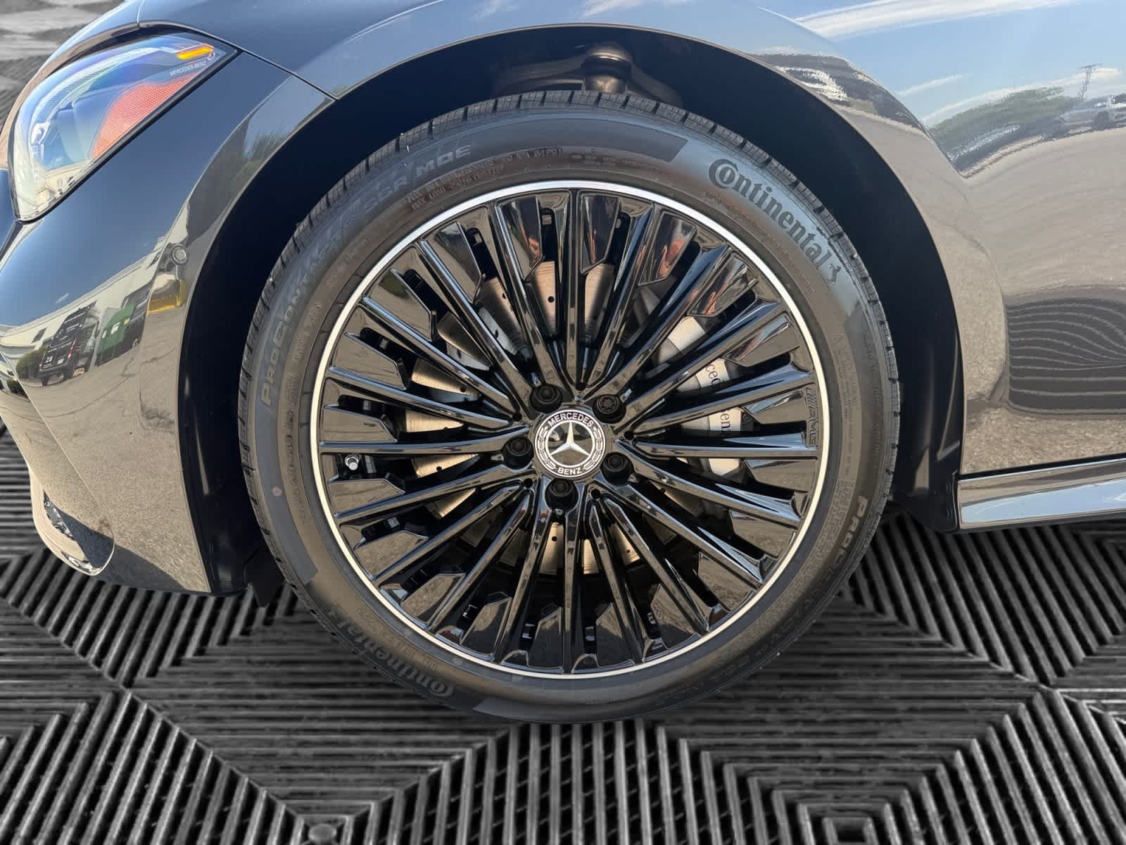 New 2027 Graphite Grey Metallic Mercedes-Benz CLE 450 image 9