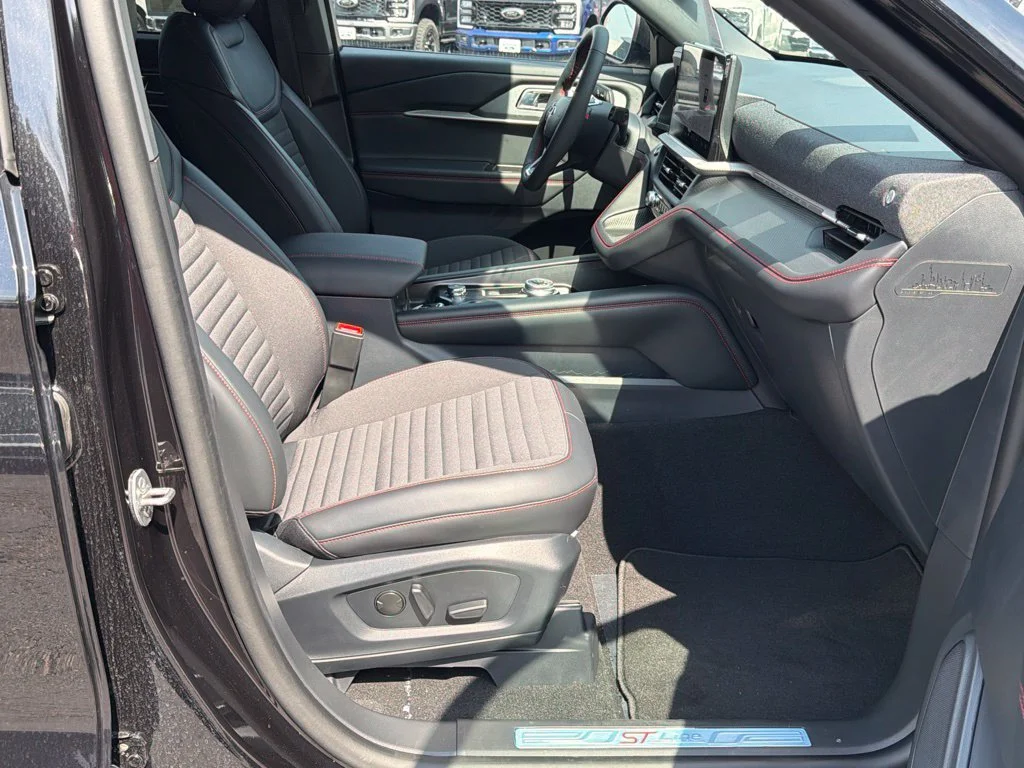 2026 Ford Explorer ST-Line - Photo 20