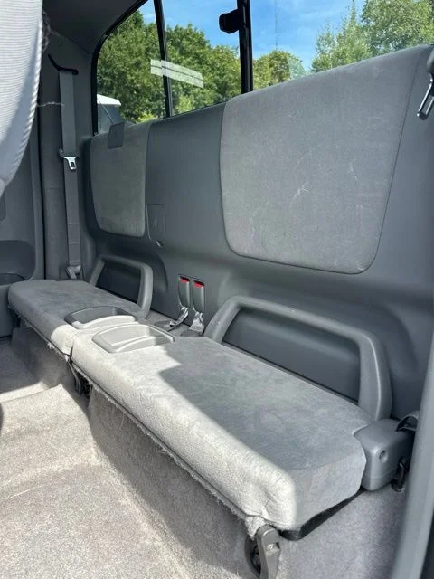 Used 2007  Toyota Base image 22