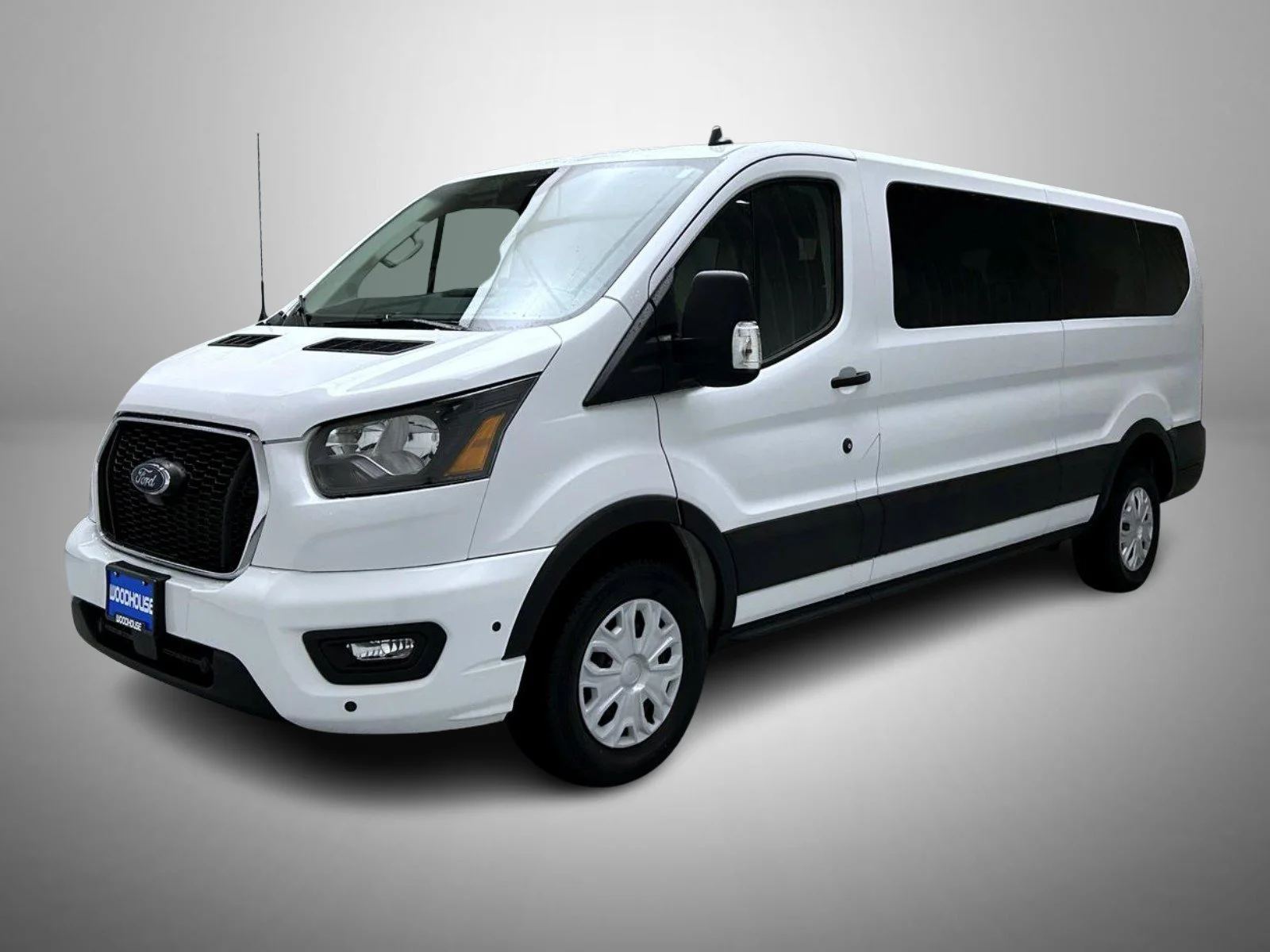 Used 2025 White Ford XLT image 1