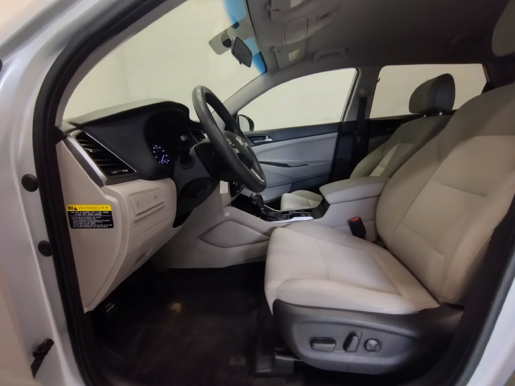 Used 2018 Silver Hyundai SEL image 19