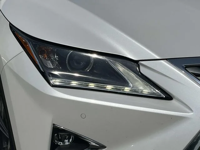 Used 2017 White Lexus 350 image 9
